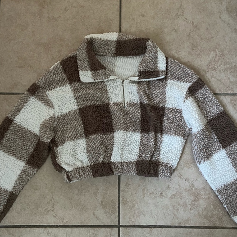 Cropped sweater